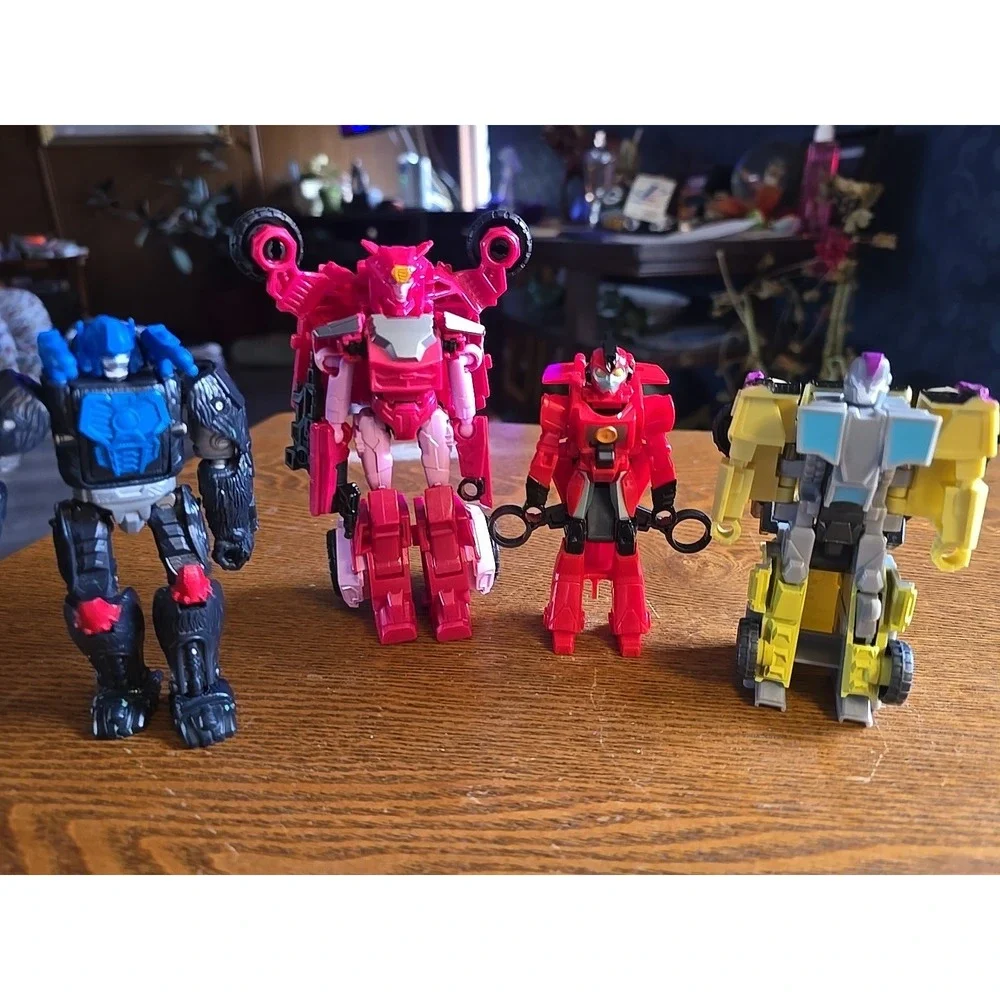 Lot (4) Transformers  Action Figures‎ Plastic